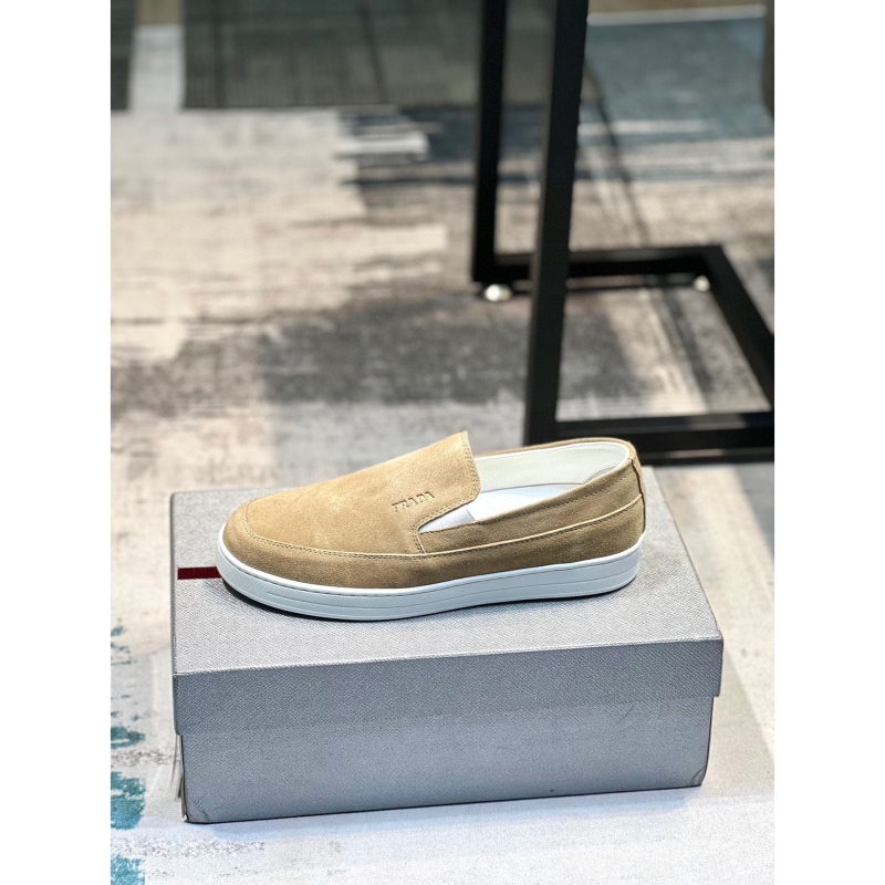 Pra*a casual shoes